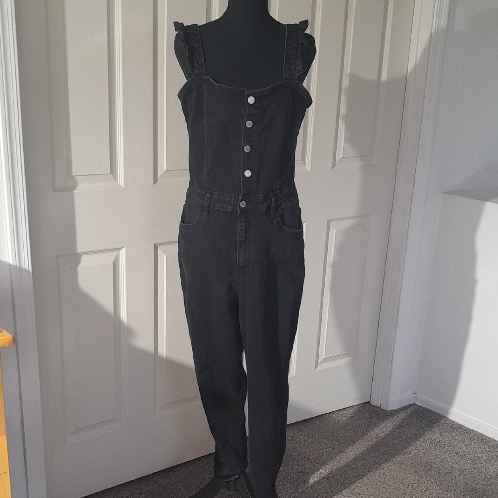 Almost Famous Black Denim Ruffle-Strap Overalls